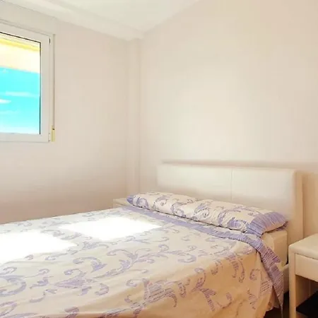 Urb Catamaran Iii Vac024 Denirent